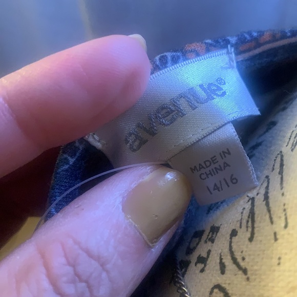 Avenue - Picture 7 of 7